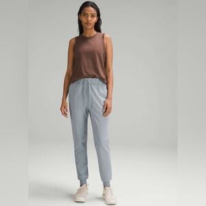 Lululemon Stretch High-Rise Jogger *Full Length - Chambray - Size 6